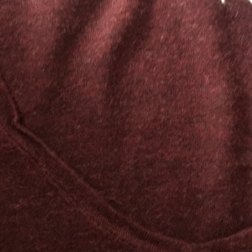 Maroon vneck - Picture 2 of 2